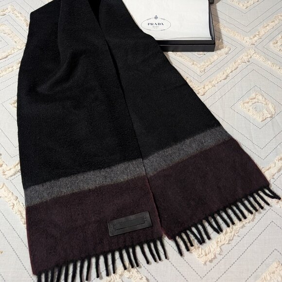 Vintage PRADA Cashmere Scarf - Picture 4 of 5